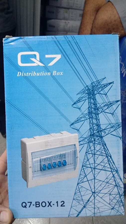 Caja breaker de 12 posiciones